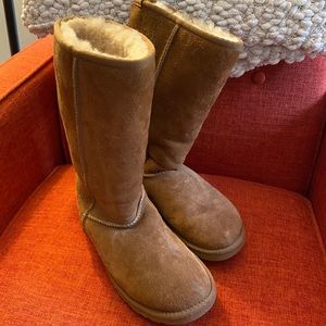 Tall UGG boots size 6